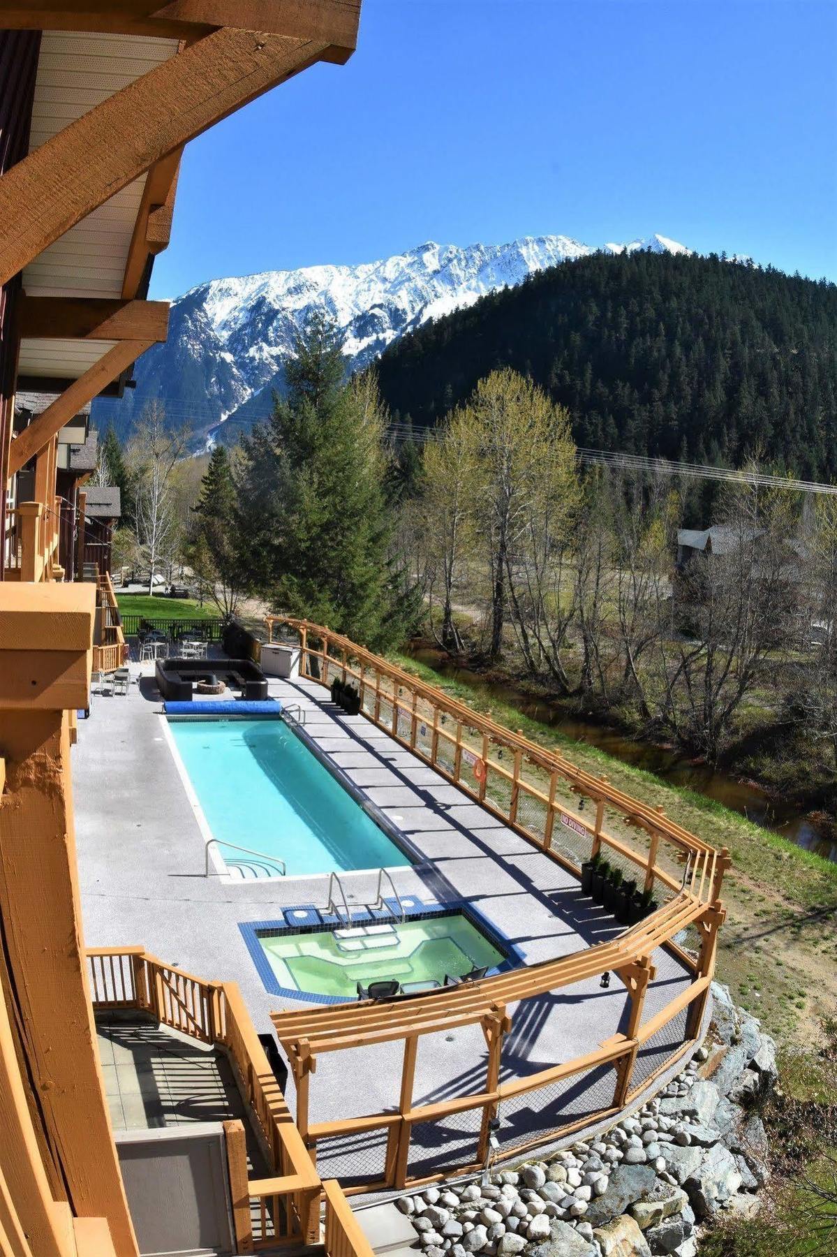 Pemberton Valley Lodge Exteriér fotografie